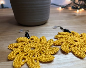 Crochet Flower Petal Earrings, Crochet Earrings, Crochet Jewelry, Dangle Earrings