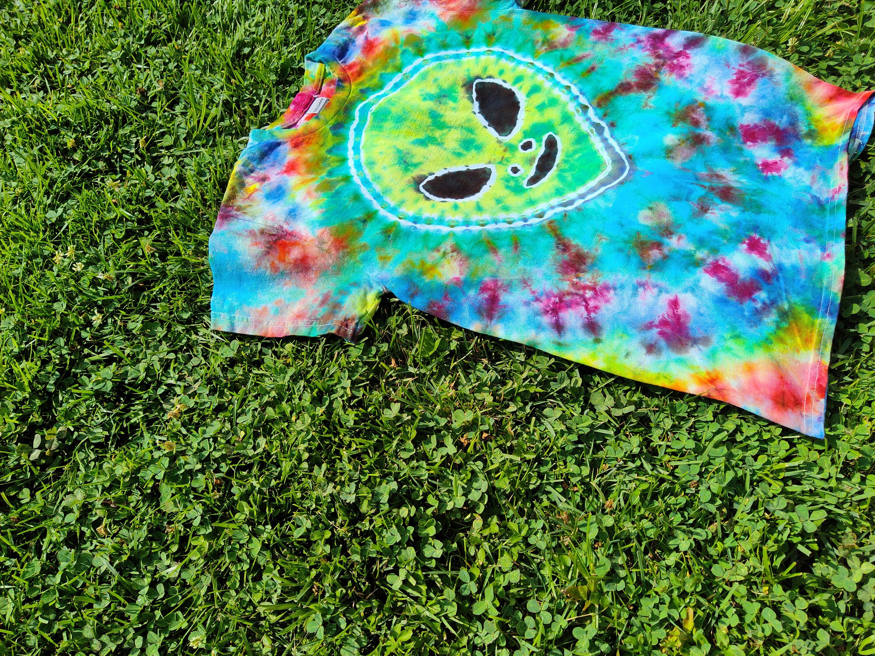 Alien Shirt UFO Shirt Spaceship Shirt Tie Dye Shirt - Etsy