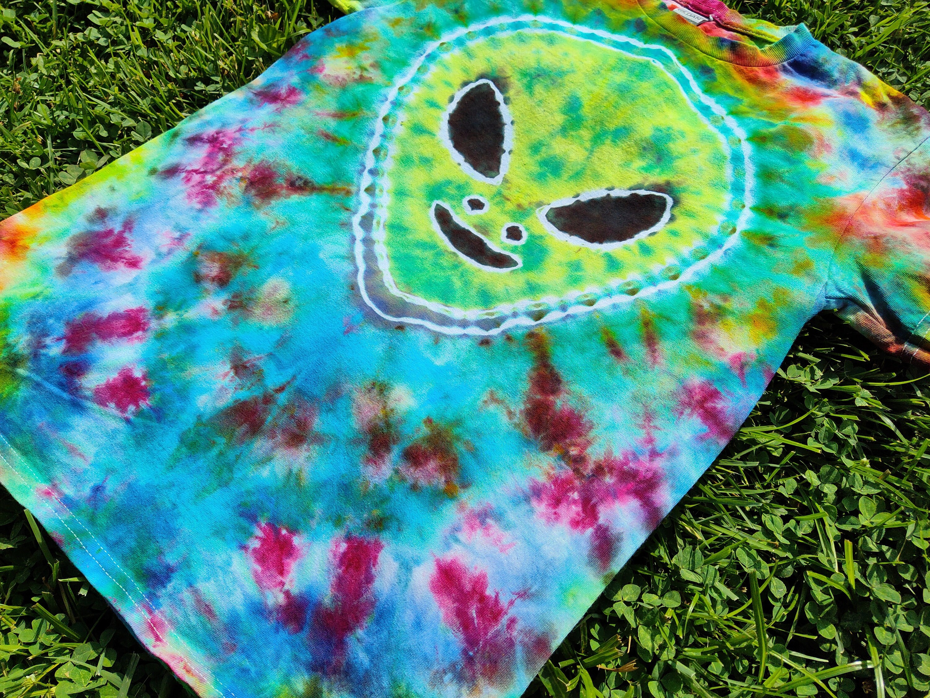 Alien Shirt UFO Shirt Spaceship Shirt Tie Dye Shirt - Etsy