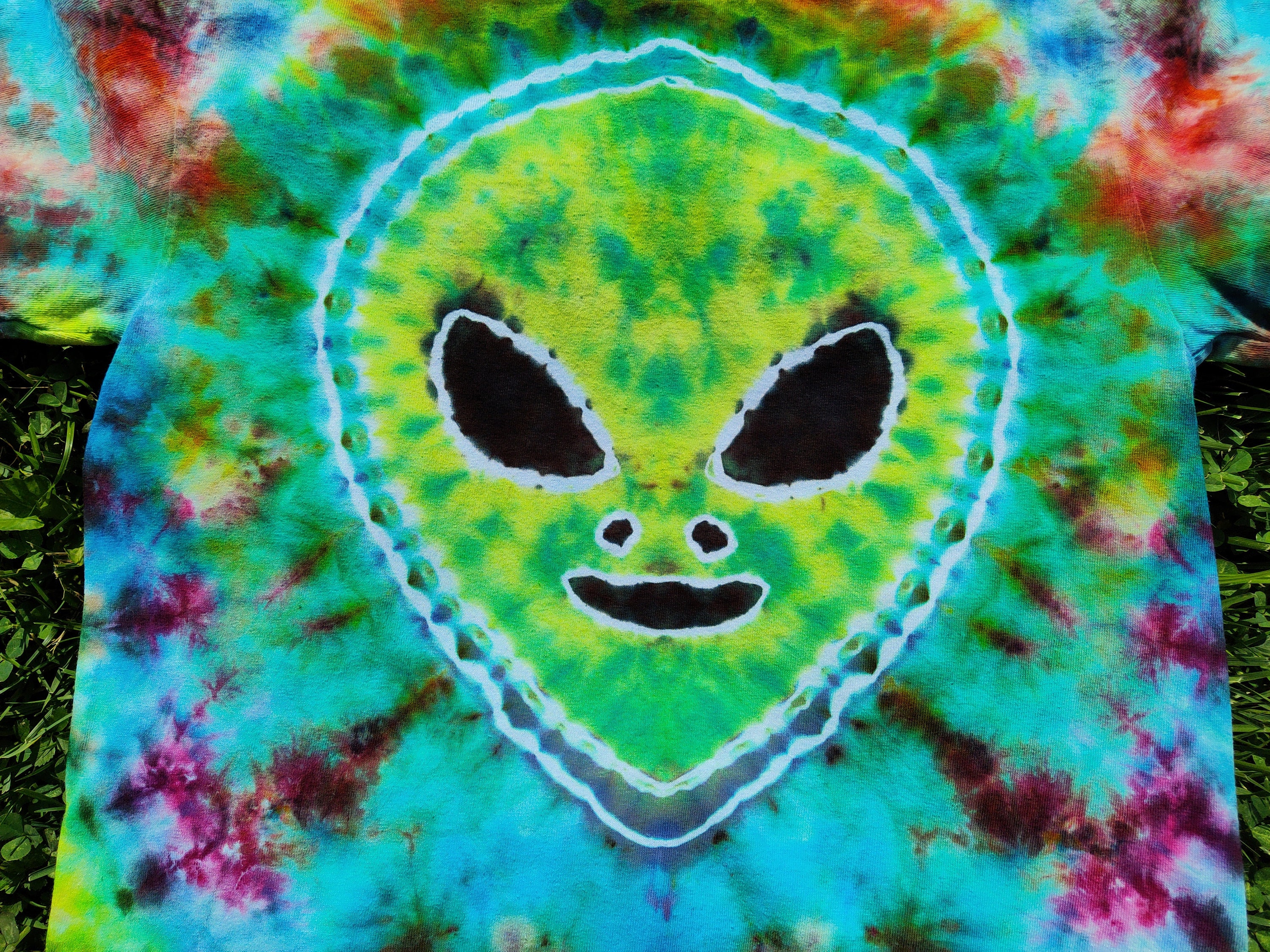 Alien Shirt UFO Shirt Spaceship Shirt Tie Dye Shirt - Etsy