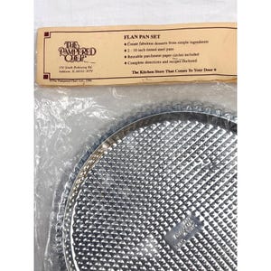 Vintage taartvorm van The Pampered Chef 10" pannen NIEUW, verzegeld, circa jaren 1990 afbeelding 4