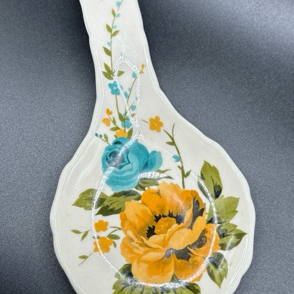 The Pioneer Woman Rose Shadow Kitchen Spoon Rest Scalloped Floral Kitschy Decor