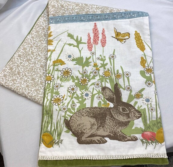 Pier 1 Checker Table Runner Spring Rabbit Flowers Embroidered Yellow Car Rabbits