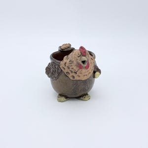 Vtg. County Cottagecore Mother Hen Creamer Pitcher -3- Footed Studio Pottery