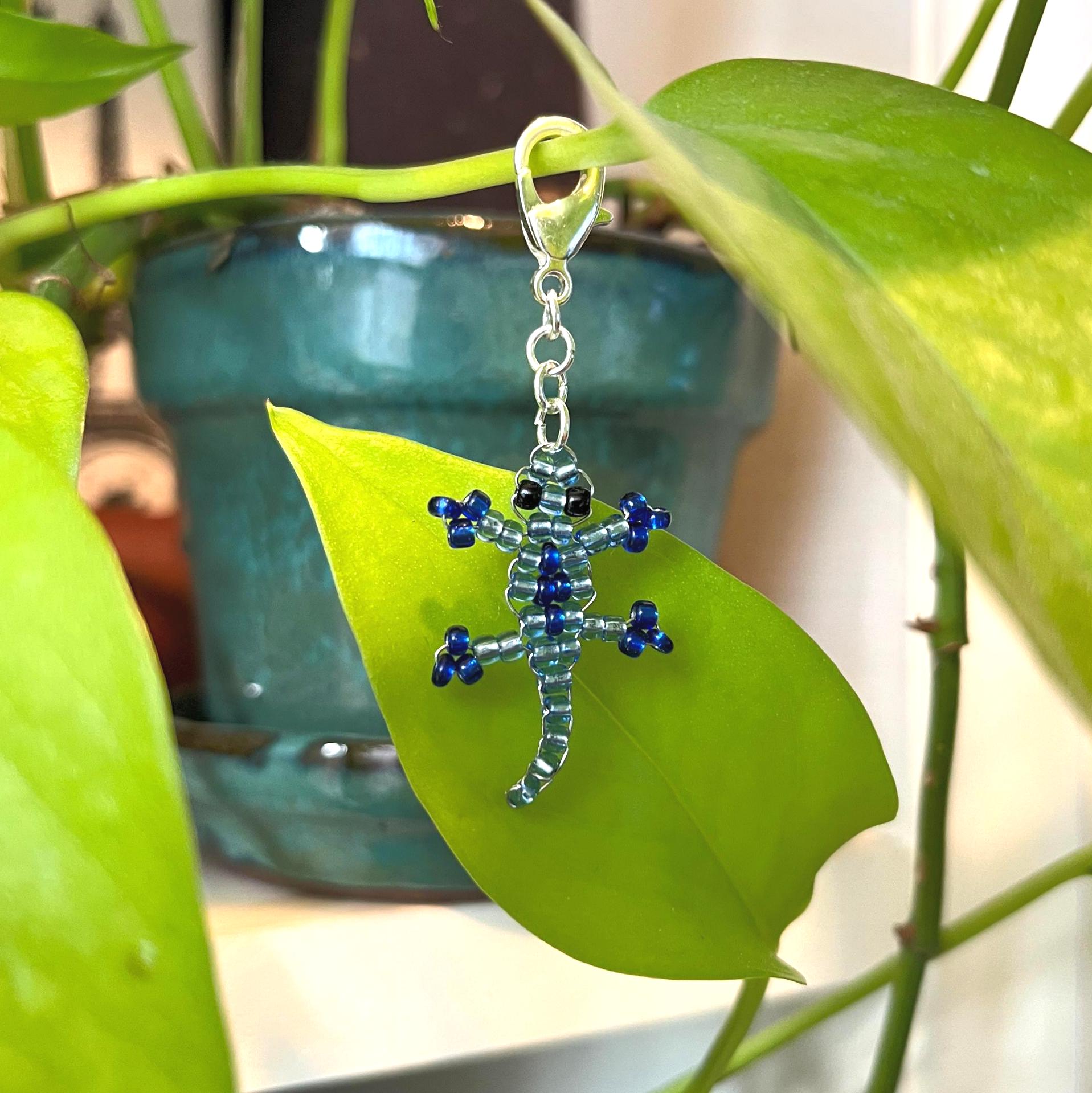 Mini Beaded Gecko Keychain | Bag Charm | Plant Charm | Blue & Green - Etsy