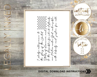 Puede incluir: Una descarga digital imprimible del Juramento de Lealtad con una bandera estadounidense en blanco y negro. El texto dice "Juro lealtad a la bandera de los Estados Unidos de América, y a la República para la que representa, una nación bajo Dios, indivisible, con libertad y justicia para todos."