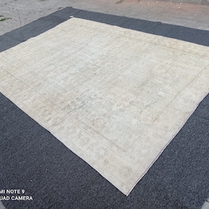 Handmade 7x9 Oushak Rug: Vintage Turkish Wool Anatolian Rug