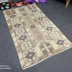 Handwoven Turkish Oushak Rug: 3x5 Beige-Brown Vintage Wool Rug