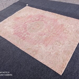 Handmade Turkish Oushak Rug (4.8x6.8 ft): Pink & Green Vintage Wool Area Rug