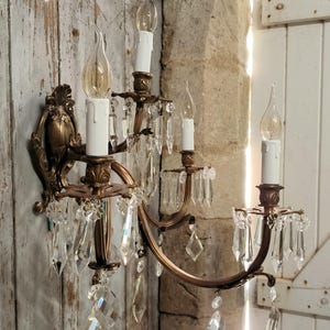 Absolutely beautiful, large, antique, French, bronze, wall light / sconce with hanging crystals. Circa late 1800&#39;s early 1900&#39;s
