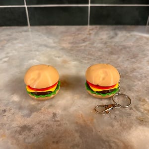 Burger Clicker Fidget Toy – 3D Printed Hamburger Stress Toy | Includes Mini Keychain Option!