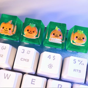 Cute escape keycaps | Resin keycap set