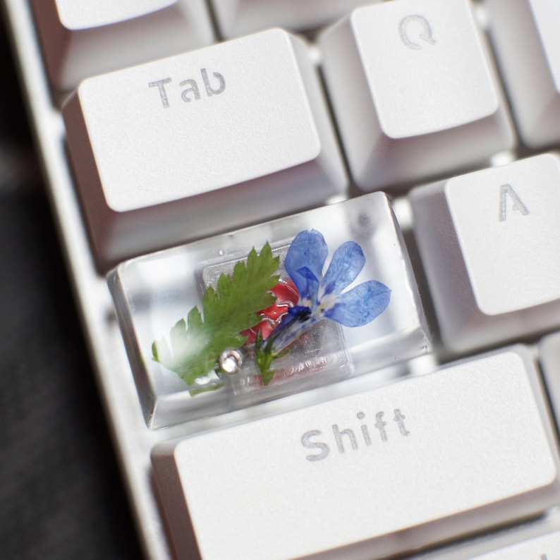 Keycap Resin Caps Lock 1.75u With Natural Flowers | Handmade Keycap for ...