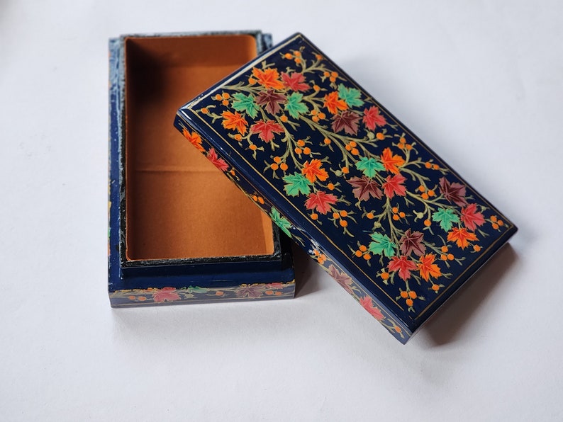 Hand-Painted Velvet Ring Box: A Timeless Treasure for Precious Moments image 9