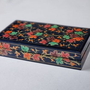 Hand-Painted Velvet Ring Box: A Timeless Treasure for Precious Moments image 5