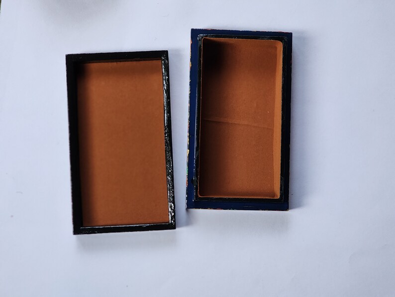 Hand-Painted Velvet Ring Box: A Timeless Treasure for Precious Moments image 4