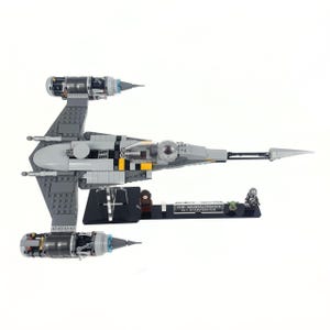 Acrylic Display Stand For LEGO The Mandalorian&#39;s N-1 Starfighter™ 75325