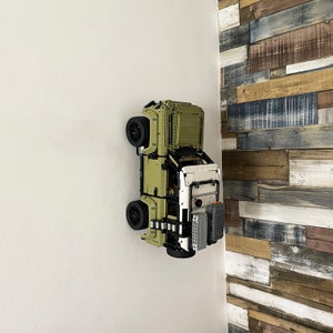 Wall mounted car stand for LEGO® Technic™ Land Rover Defender 42110