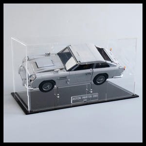 Acrylic Display Case With Internal Sand For LEGO Aston Martin DB5 model 10262