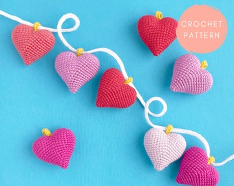 Queen of Hearts Garland Amigurumi Crochet Pattern by erinmaycrochet