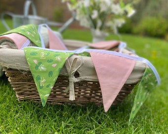 Frog On Pink Bunting