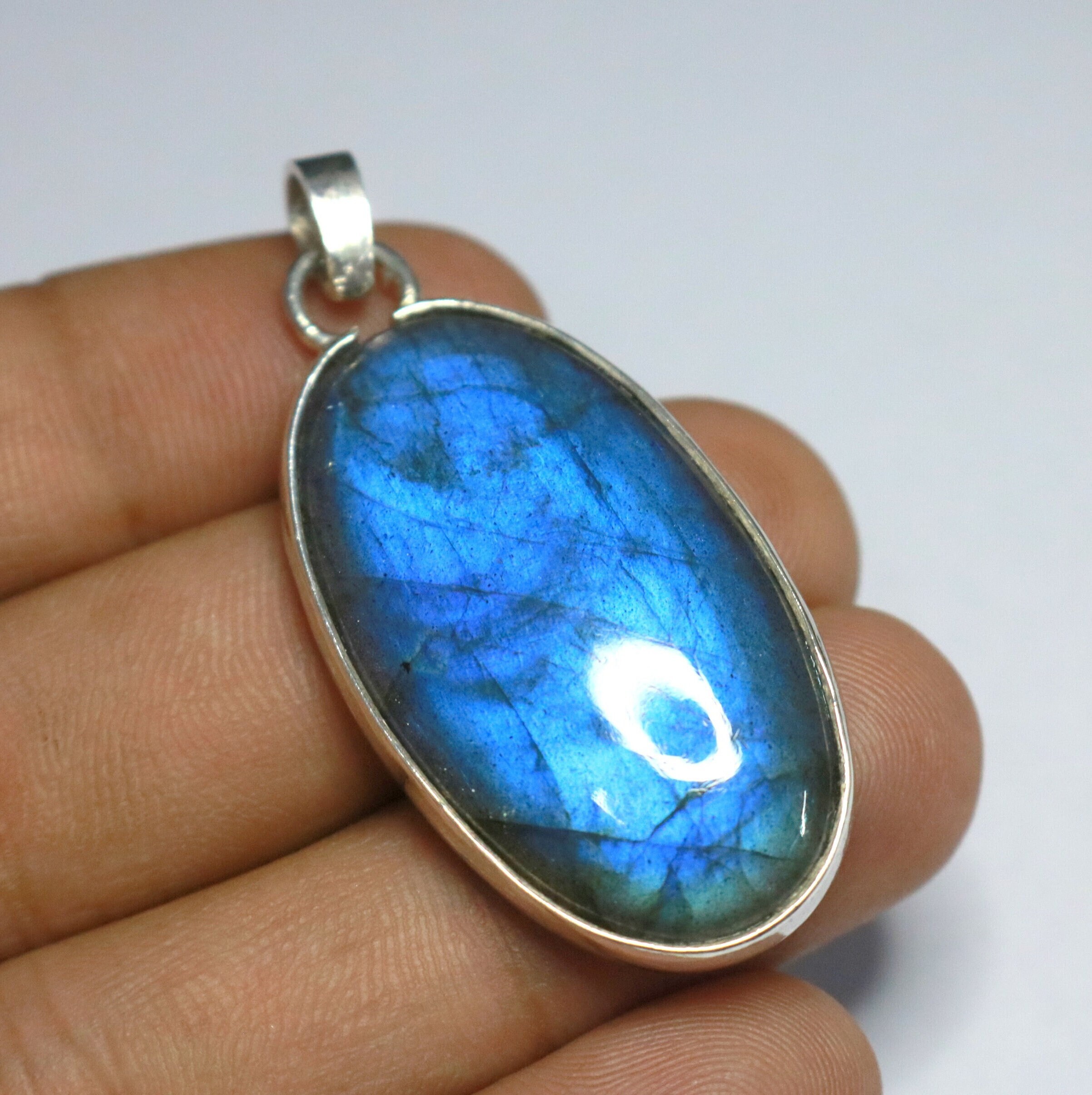 AAA+ Blue Flashy Natural Labradorite Pendant Solid 925 Sterling Silver Pendant Handmade Polished Pendant Yoga Pendant
