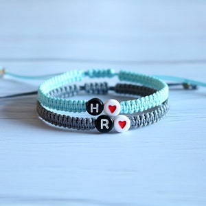 Set Pulsera pareja - Iniciales personalizadas Pulseras pareja - Pulsera personalizada - Pulsera carta - Pulsera Macrame