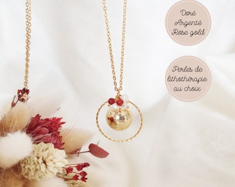 Bola de grossesse doré, argenté ou rose gold avec perles en cornaline rouge et perles de culture blanches. Collier pour femme enceinte