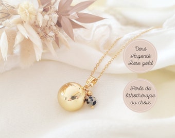 Bola bohème chic rose gold, doré ou argenté avec perle de lithothérapie en jaspe dalmatien. Idée cadeau de grossesse pour future maman