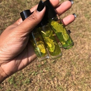 Money Attraction Oil (Mini) | Prosperity Oil | Conjure Oil | Money Oil