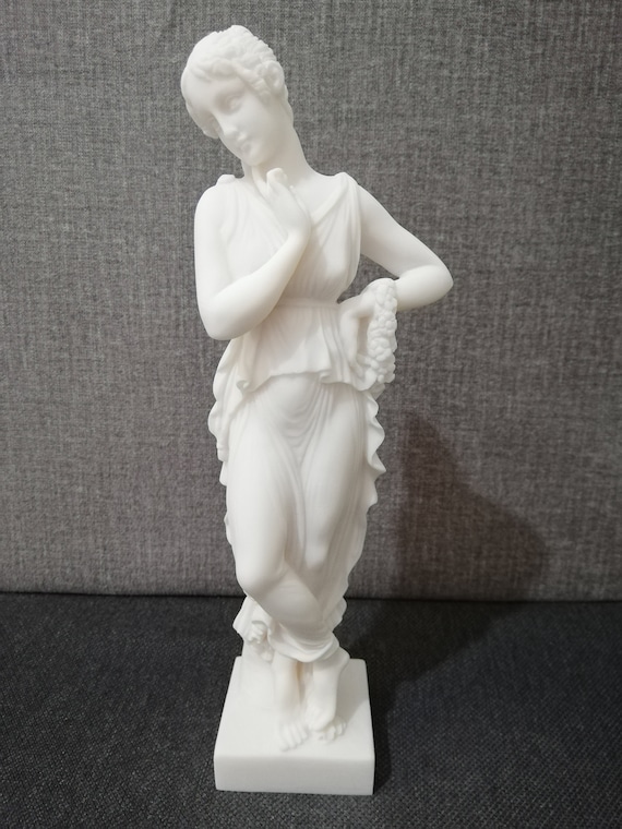 アラバスター　子供の彫刻 約15cm アラバスター彫刻：「顎に指を当てた踊り子」（アントニオ・カノーヴァ