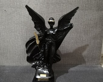 ブロンズ像　鷲　栄光の翼　彫刻 サモトラケのニケ ブロンズ像彫刻 - 翼のある勝利の女神 - Etsy 日本