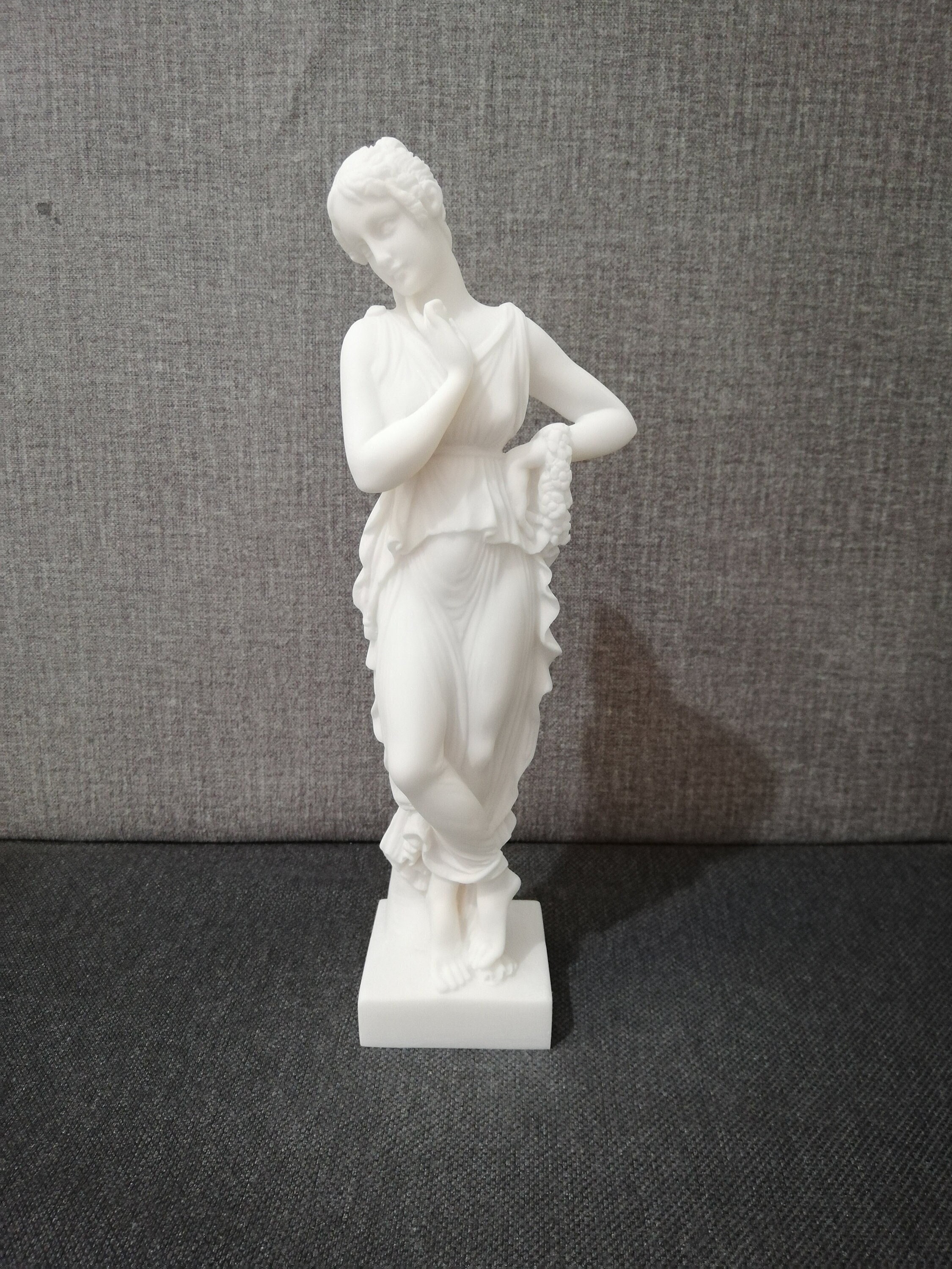 アラバスター　子供の彫刻 約15cm il_fullxfull.3289131384_6951.jpg