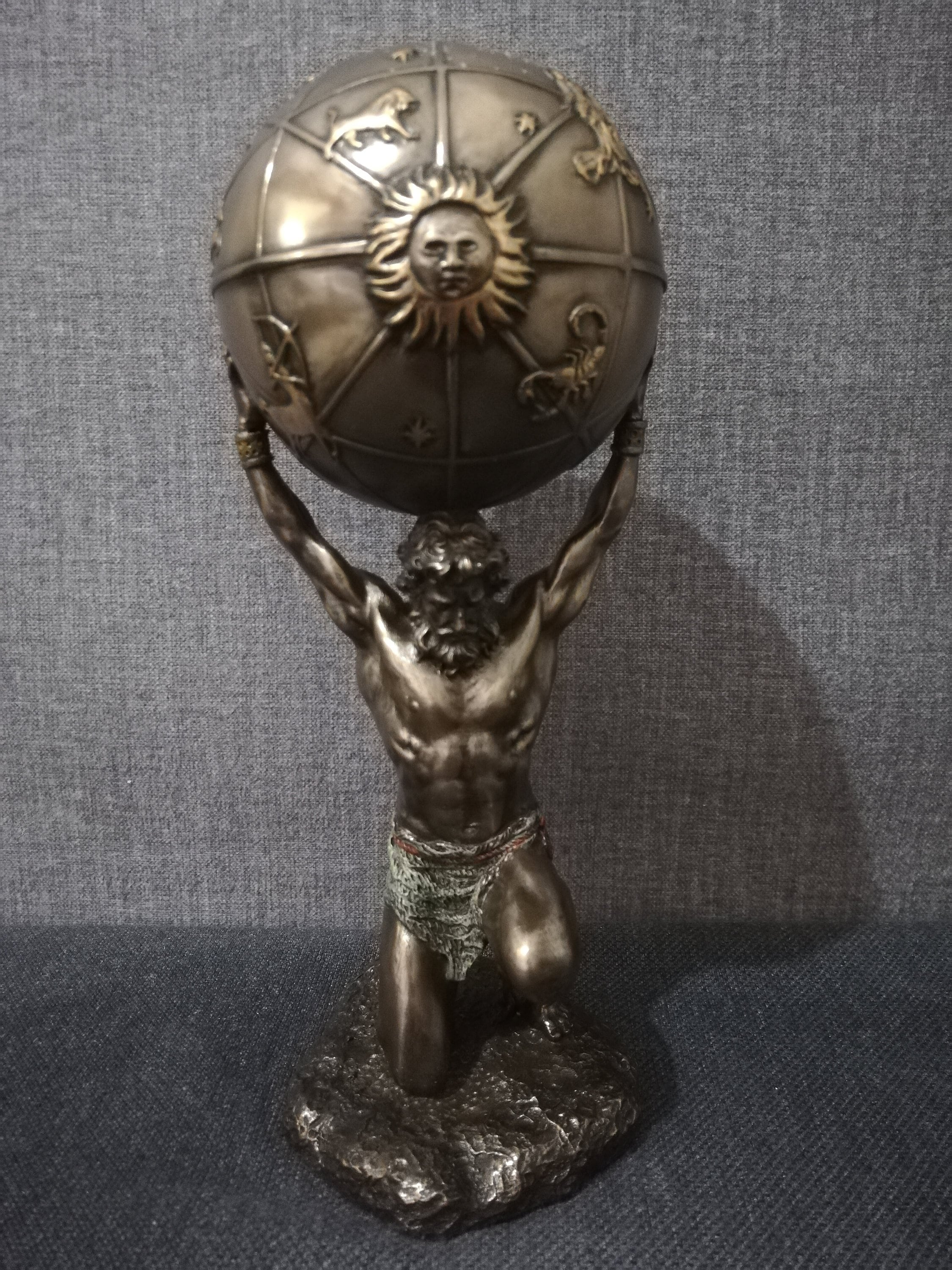 ブロンズ アトラス像 天球儀 オブジェ 高58cm ギリシャ神話 クラシック