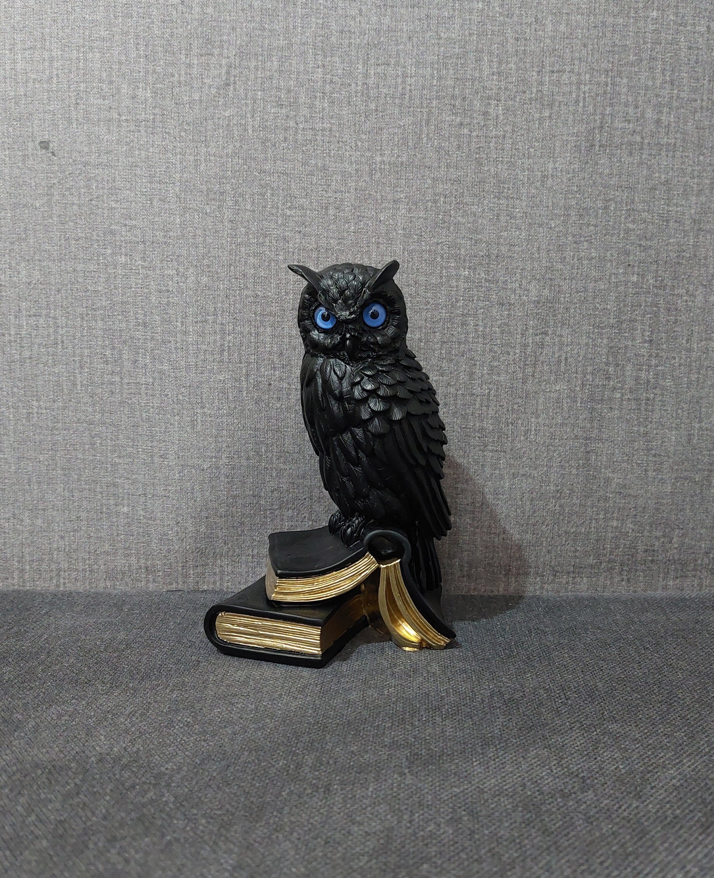 Handmade Alabaster Owl Statue &ndash; Symbol of Wisdom, Greek Decor (17cm)
