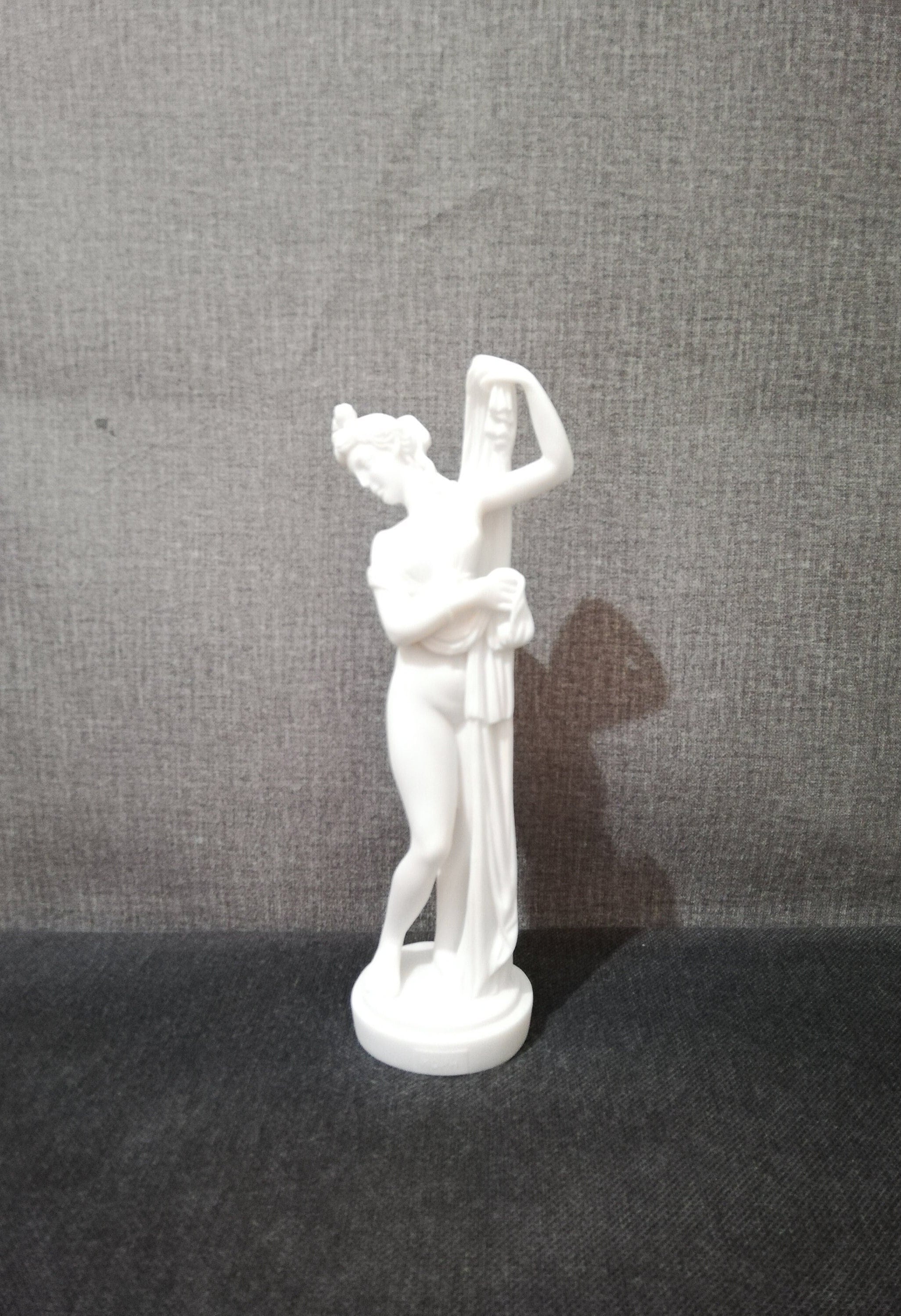 Callipygian Venus 24 H - Orlandi Statuary - Online Wholesale