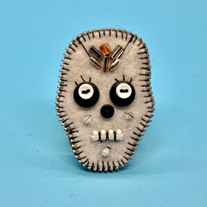 ZippyPin - sugar skull - Sofia