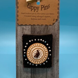 ZippyPin - Sunshine and pearls