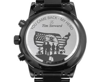 Personalisierte Flagge US Eagle Militärmetalluhr. Personalisierbare Armee Armbanduhr. Geschenk für Ihn mit Lasergravur. Herrenuhr