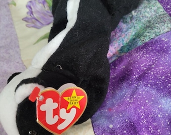 Ty Beanie Baby Stinky The Skunk