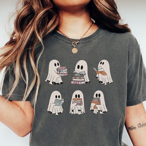 Halloween Comfort Colors Retro Ghosts Reading Books Teacher Librarian Halloween Gift Spooky Season Trendy Shirt Gift Halloween Book Lover