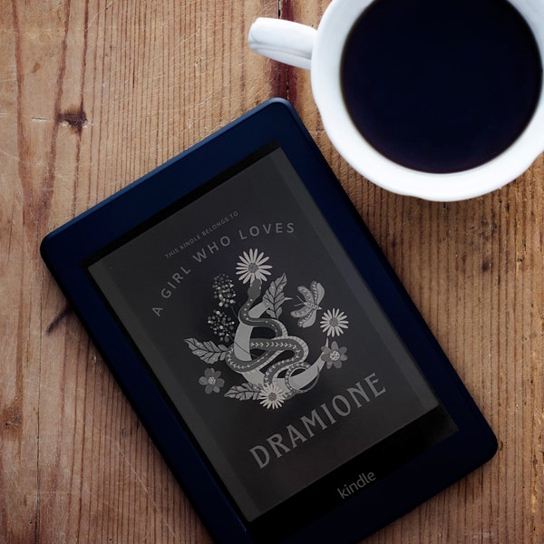 A Girl Who Loves Dramione Kindle Lock Screen | Booktok Bookstagram Draco and Hermione Wallpaper