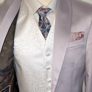 アイボリーホワイトサテンウエストコート 胸囲39インチ