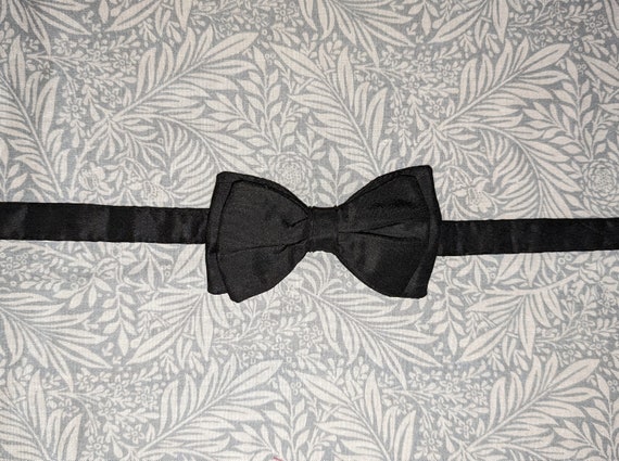 Black Bow Tie Vintage Art Deco Silk Twill - image 2