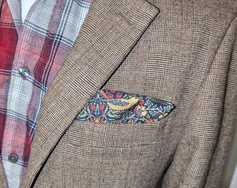Pocket Square in William Morris Strawberry Thief