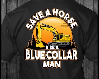 Sparen Sie einer Pferdefahrt ein blaues Kragen-Mann-Bagger-schweres Ausrüstungs-T-Shirt