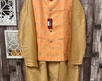 Kurta pajaama set with jacket