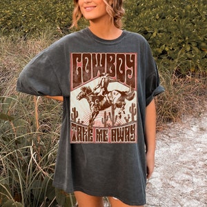 Comfort Colors Cowboy Shirt Western Graphic Tee Bull Skull Western Tshirt Dress Oversized Nashville Tee Western Clothes Cute Country Shirts