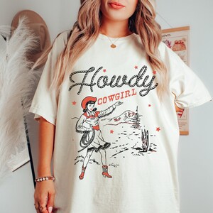 Comfort Colors Retro Howdy Shirt Western Graphic Tee Western Tshirt Dress Cute Country Shirts Western Clothes Oversized Cowgirl Tee Y2K