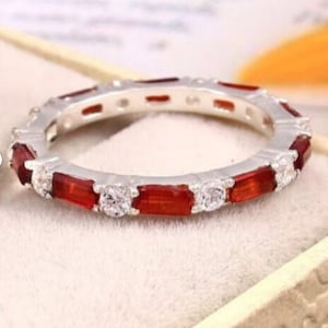 Vintage Garnet Ring,Baguette Garnet Wedding Band,Art Deco Full Eternity Stacking Band,January Birthstone Ring,Gemstone Band,Anniversary Gift